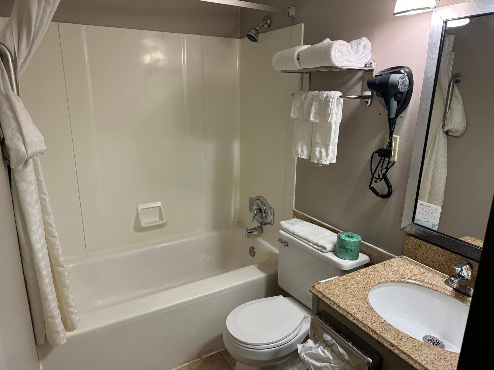 South Ridge Inn North Ridgeville Ngoại thất bức ảnh