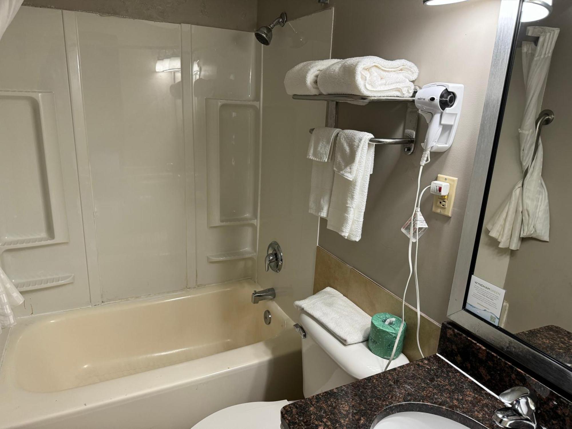 South Ridge Inn North Ridgeville Ngoại thất bức ảnh